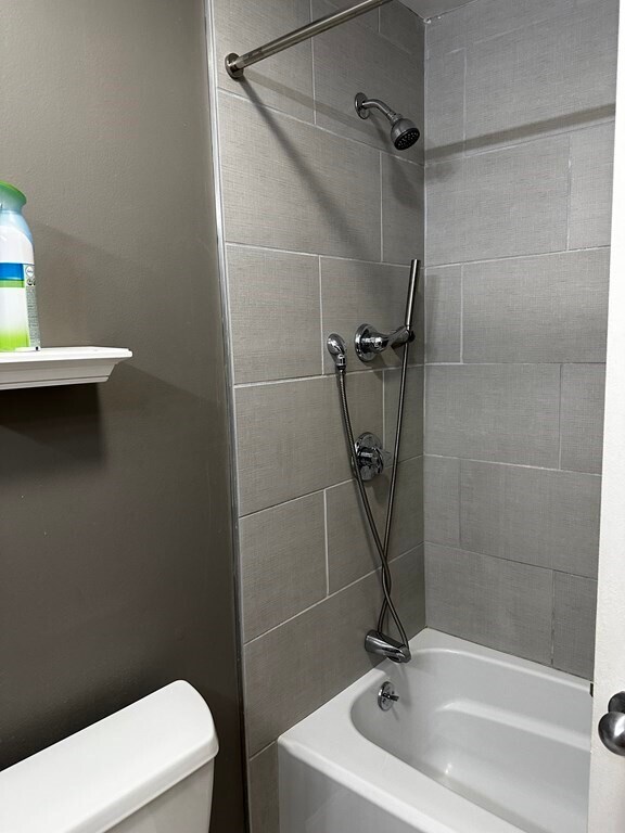 Building Photo - 11 Appleton St