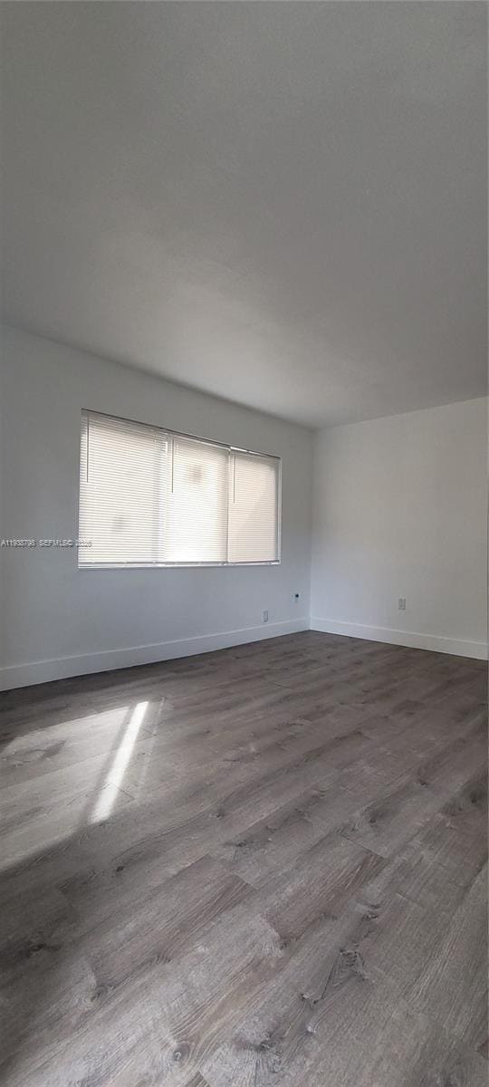 Building Photo - 2150 SW 26th St