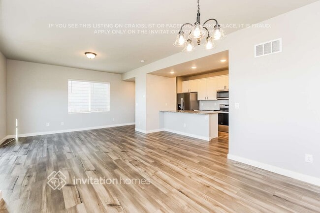 Building Photo - 11257 House Finch Ln