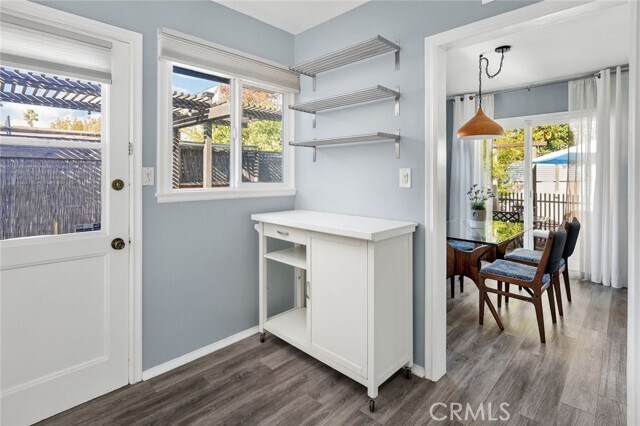 Building Photo - 12543 Hartland St