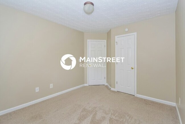 Building Photo - 4 Bedroom Pet-Friendly Home in Covington, GA with Main Street Renewal