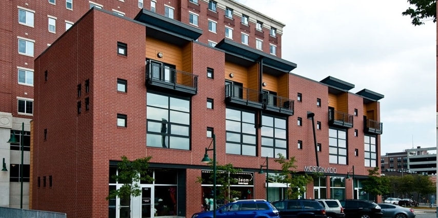 Building Photo - Avenue on College