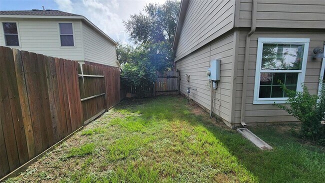 Building Photo - 7310 Fliser