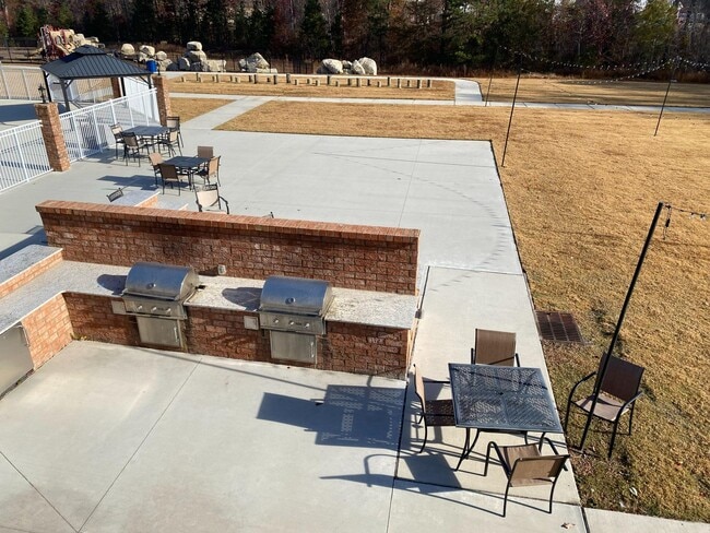 Building Photo - 5019 Arkose Dr