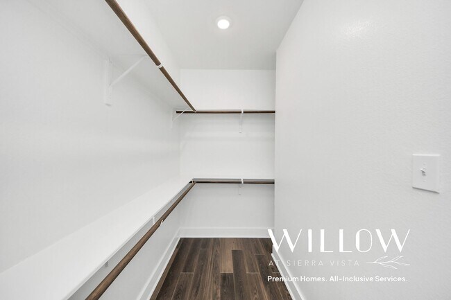Building Photo - 10518 Moon Vly Ln