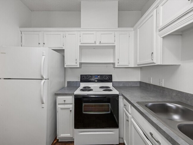 Building Photo - 5310 Keller Springs Rd