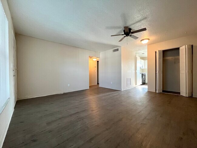 Building Photo - Raven at Monterey