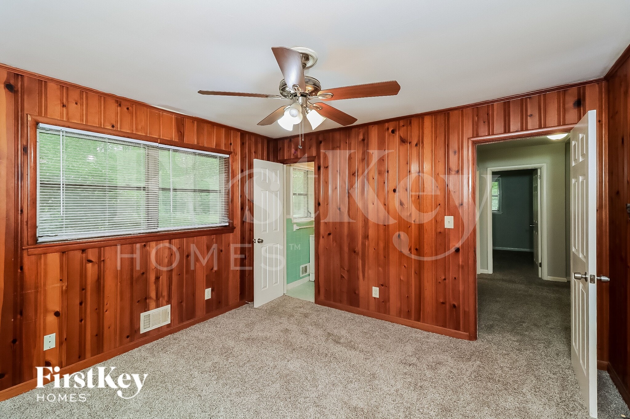 Building Photo - 944 Villa Rica Rd