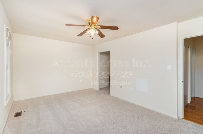 Building Photo - 2514 S Arlington Mill Dr