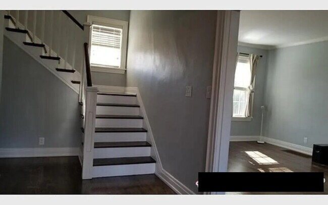 Building Photo - "Spacious 2600 Sq Ft Opportunity in Nashville's Prime Location!"