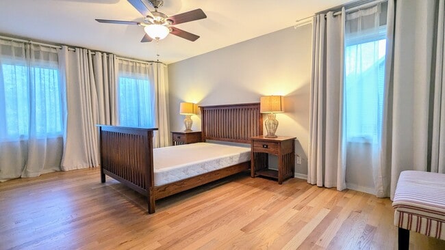 Building Photo - 14 Nicolette Ave