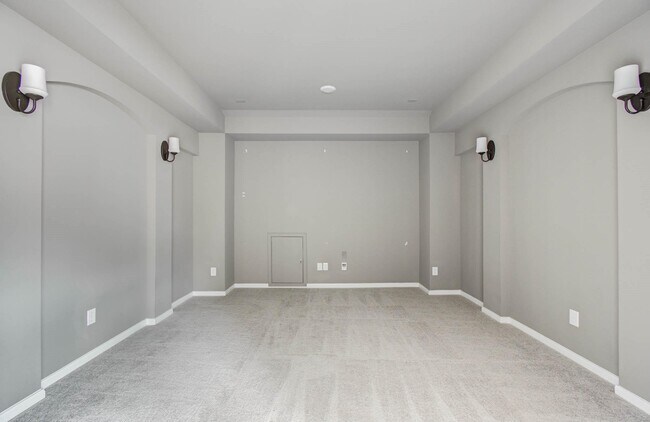 Building Photo - 15108 Botanical Garden Dr