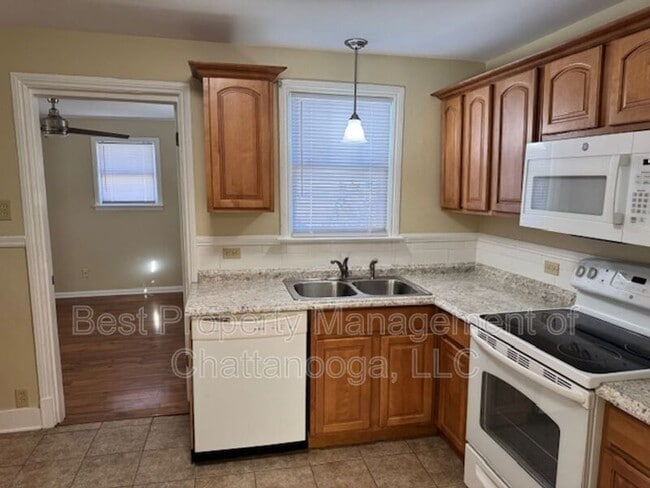 Building Photo - 5425 Marion Ave