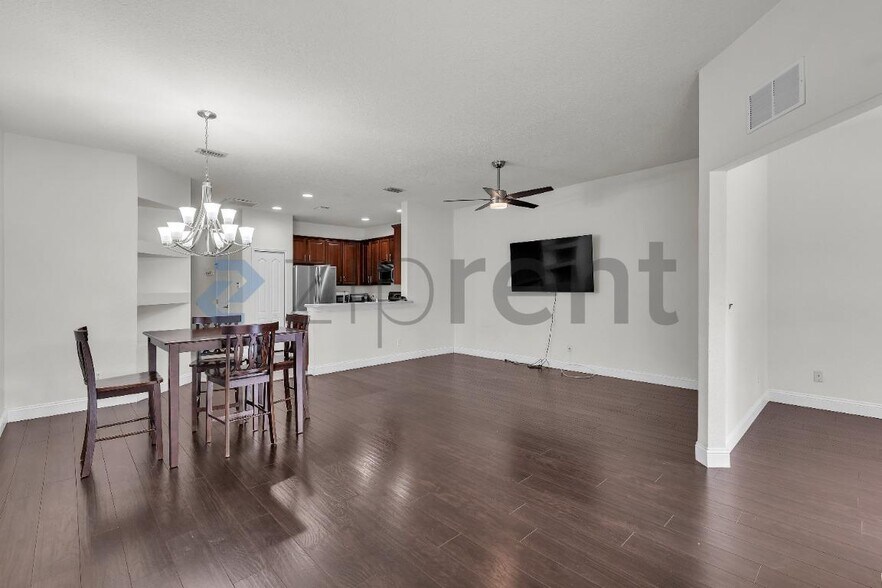 Building Photo - 9309 Stone River Pl