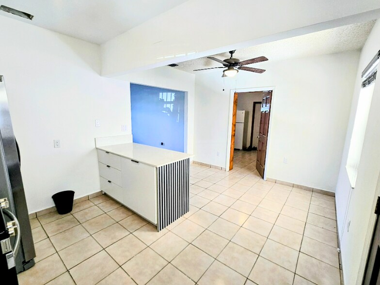 Building Photo - 5451 SW 5th Terrace