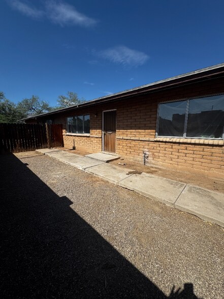 Building Photo - 3939 E Glenn St
