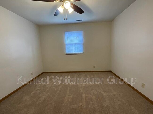 Building Photo - 1814 Jamestown Rd