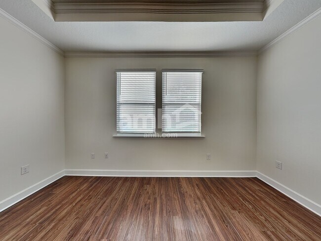 Building Photo - 5807 Hampton Creek Rd