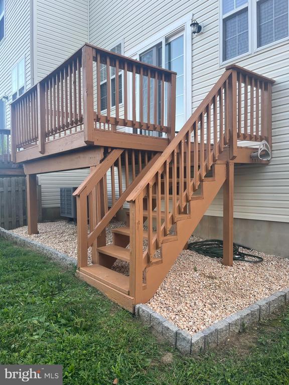 Building Photo - 31 Carrick Ln