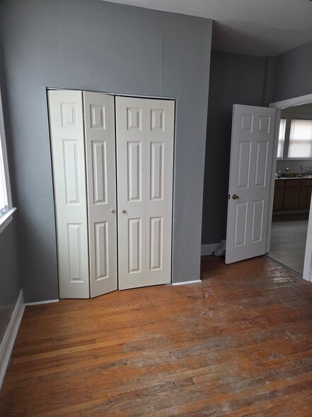 3rd Bedroom - 7926 S Paxton Ave