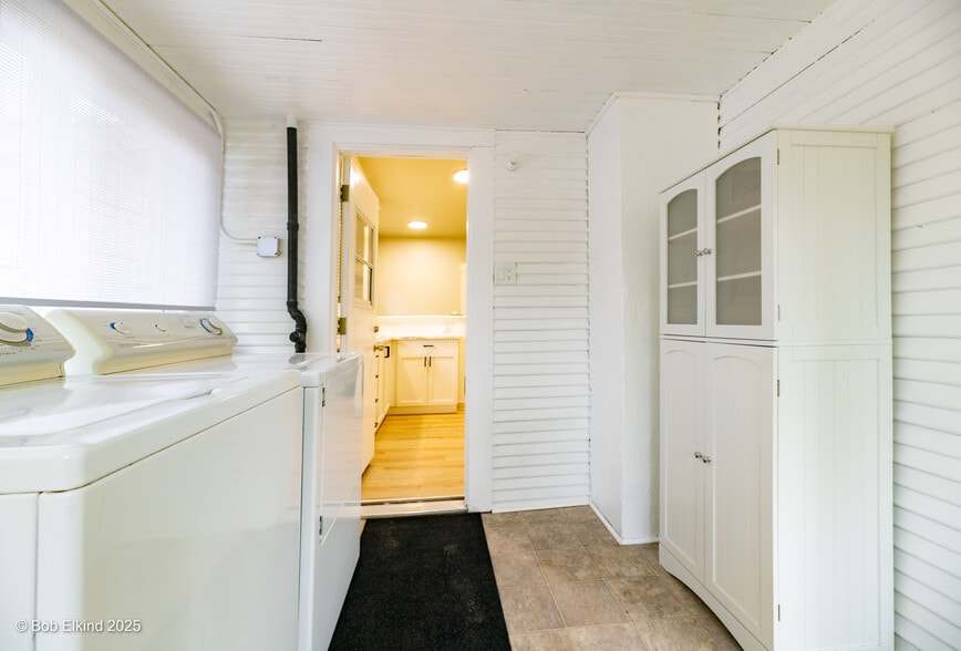 Building Photo - 7225 N Lombard St