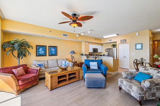 Building Photo - 9900 S Thomas Dr