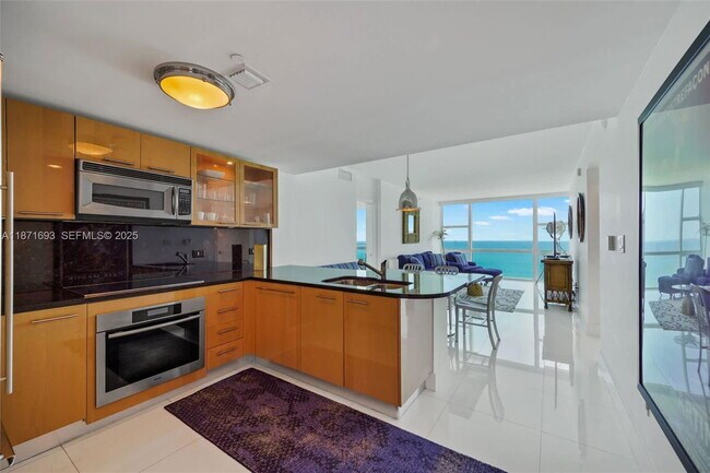 Building Photo - 6801 Collins Ave