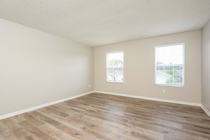 Building Photo - 1828 Olivia Cir