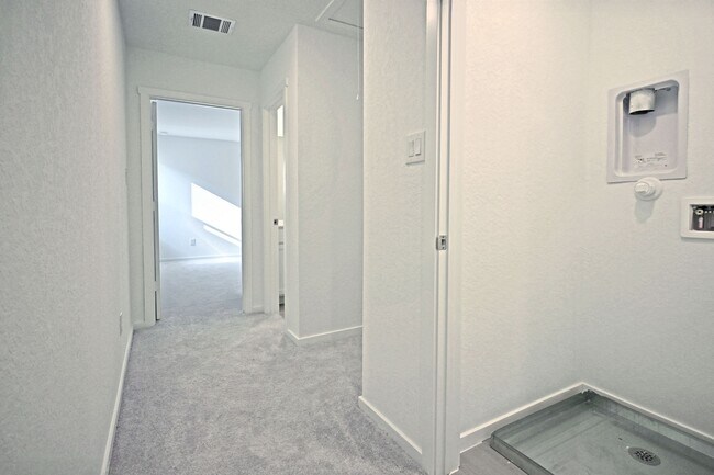 Building Photo - 6739 Pumice Pl