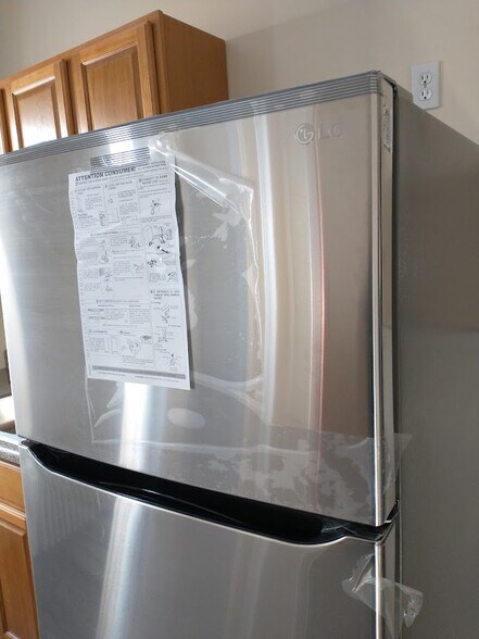 Building Photo - 9 James St