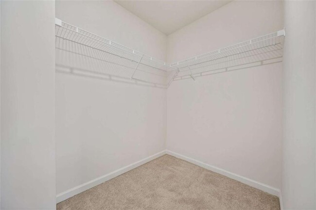 Building Photo - 826 Bentley Dr