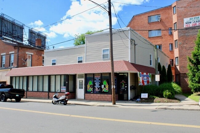 Building Photo - Bridge St Mixed-Use