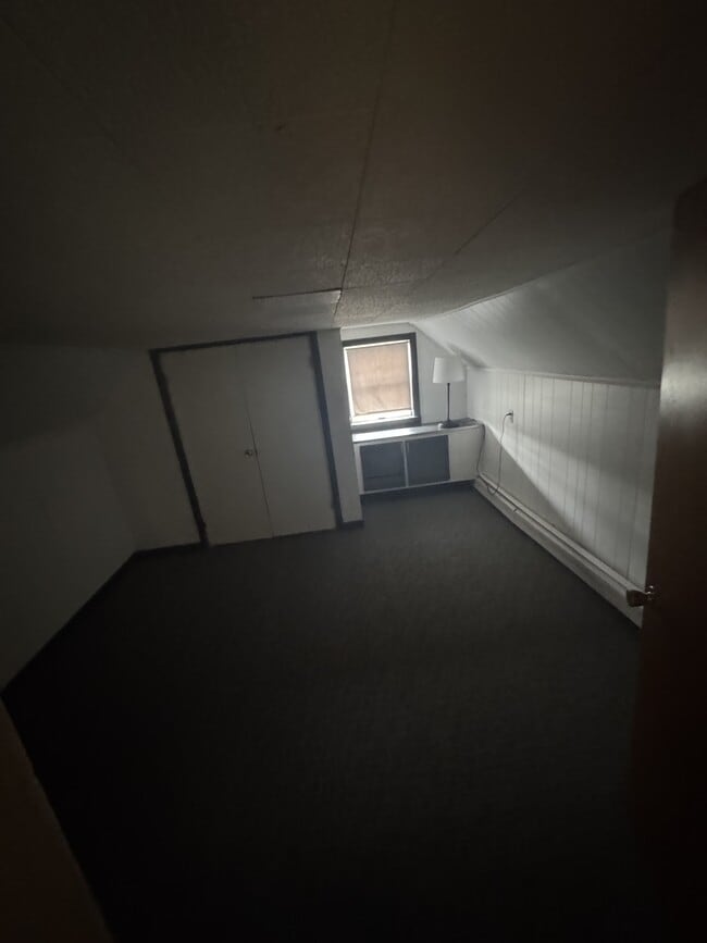 Building Photo - 29 Cedar St