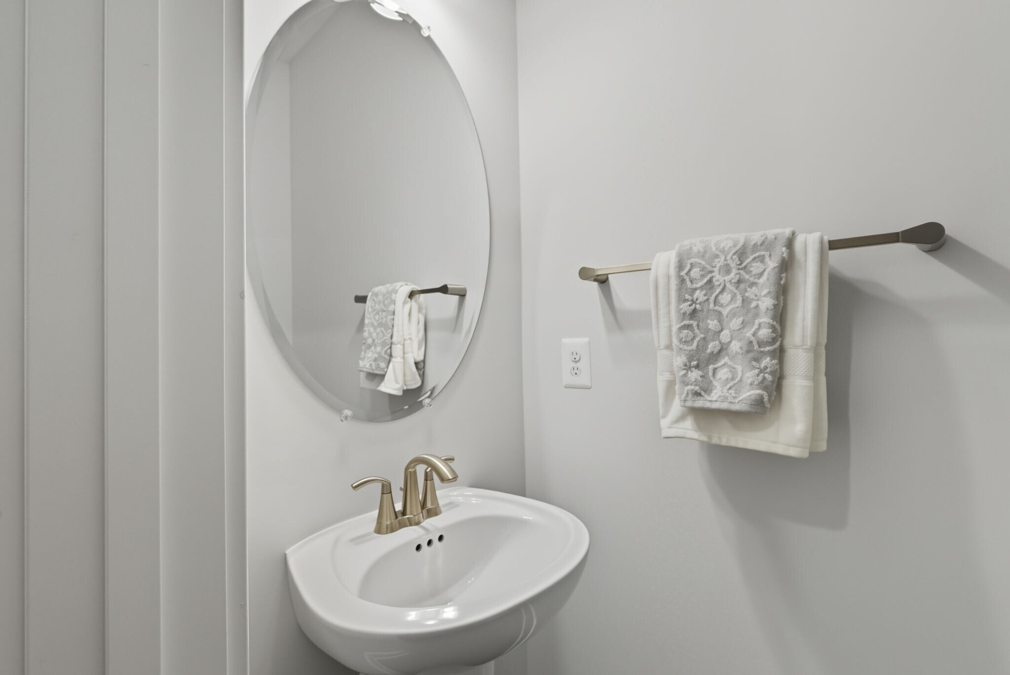 Building Photo - 328 Ridge Rd