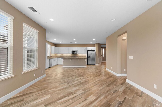 Building Photo - 123 Alpine Dr