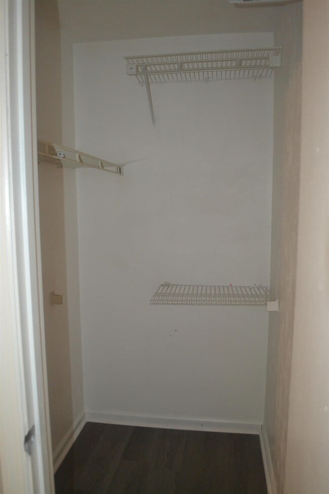 Building Photo - 3561 Sedona Loop