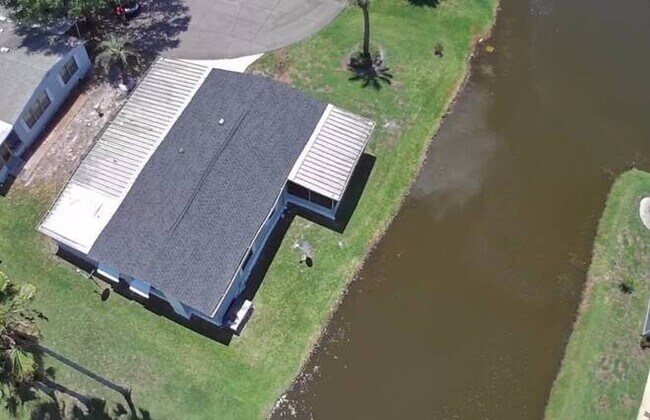 Building Photo - 79 N Meadow Dr