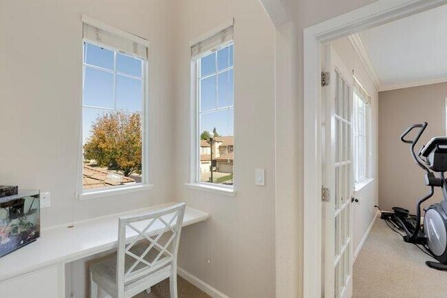 Building Photo - 1873 San Esteban Cir