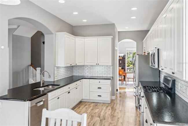 Building Photo - 428 Islebay Dr
