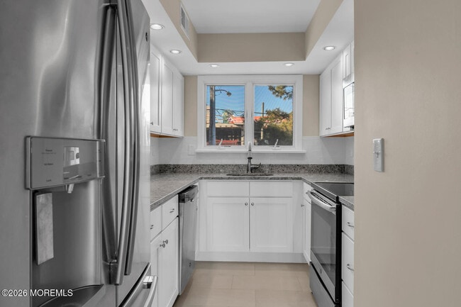 Building Photo - 130 Bodman Pl