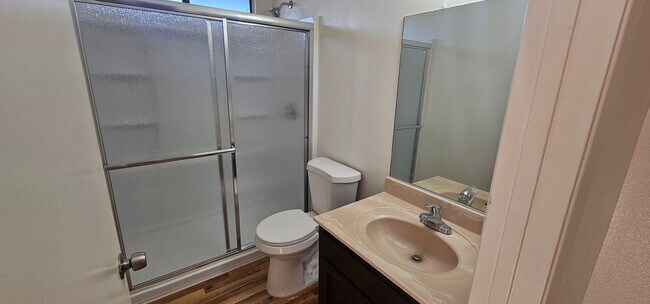 Building Photo - ERW1605