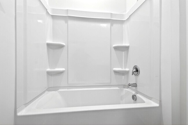 Building Photo - Horton Park Gem: Spacious 4-Bed, 3.5-Bath Townhome