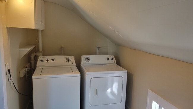 Building Photo - Prospect - 2