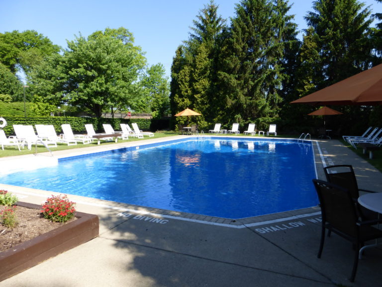 Building Photo - 1665 Saint Andrews Dr