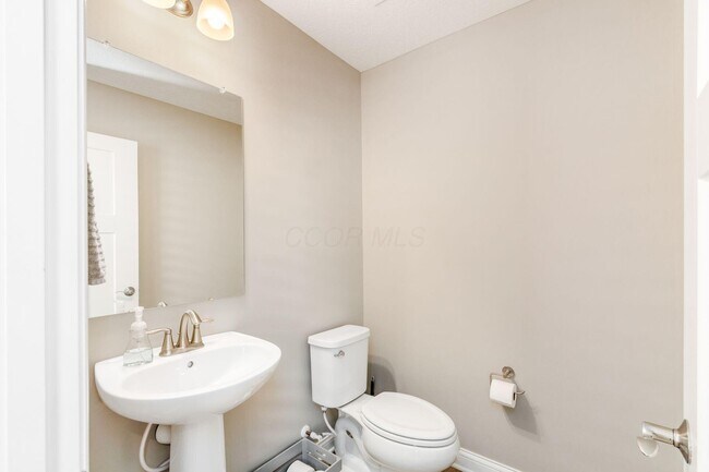 Building Photo - 7270 Cutler Dr