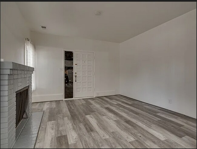 Building Photo - Beautiful Remodeled 2 Bedroom Home in Reno's Desirable Old Southwest