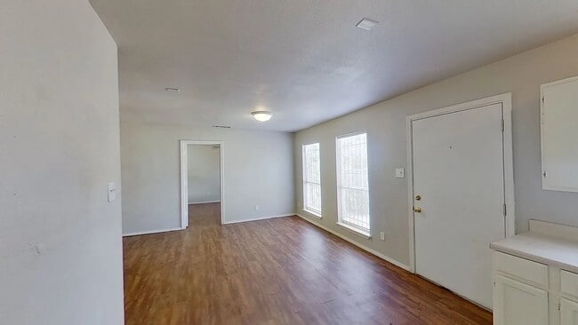 Building Photo - 2703 Kool Ave