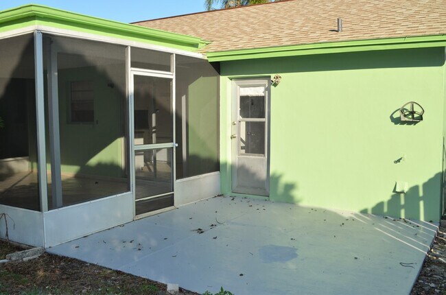 Building Photo - Beautiful upgraded home in Great Neighborhood! AVAILABLE IN DECEMBER!
