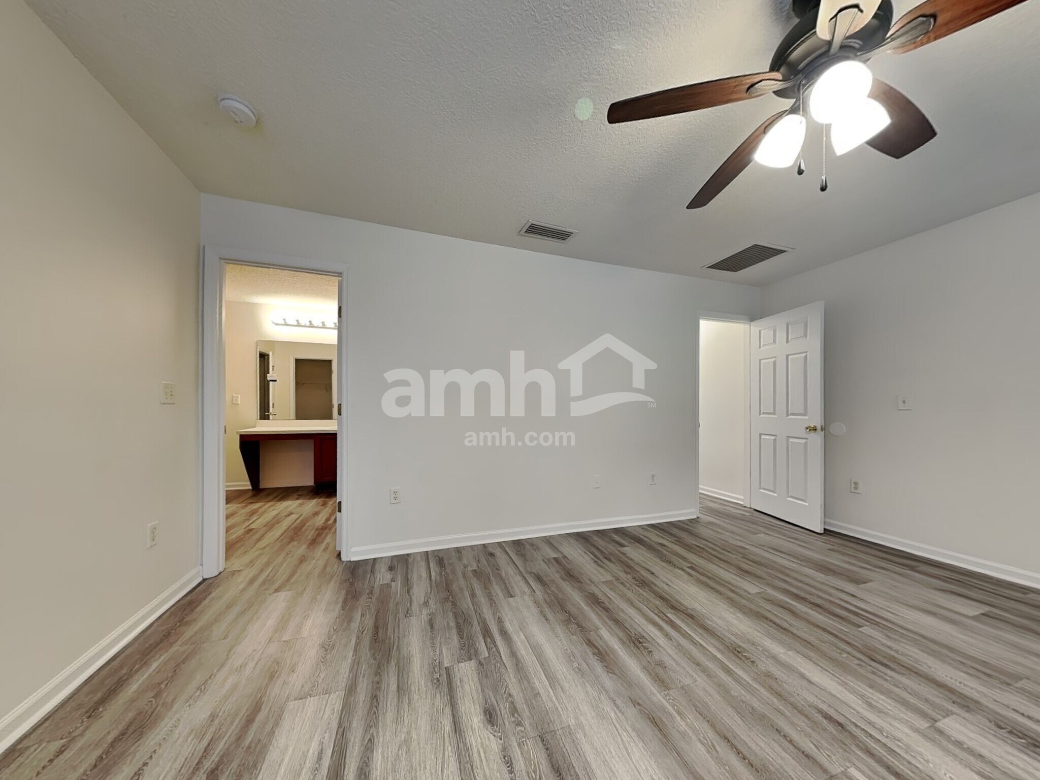 Building Photo - 76163 Long Pond Loop