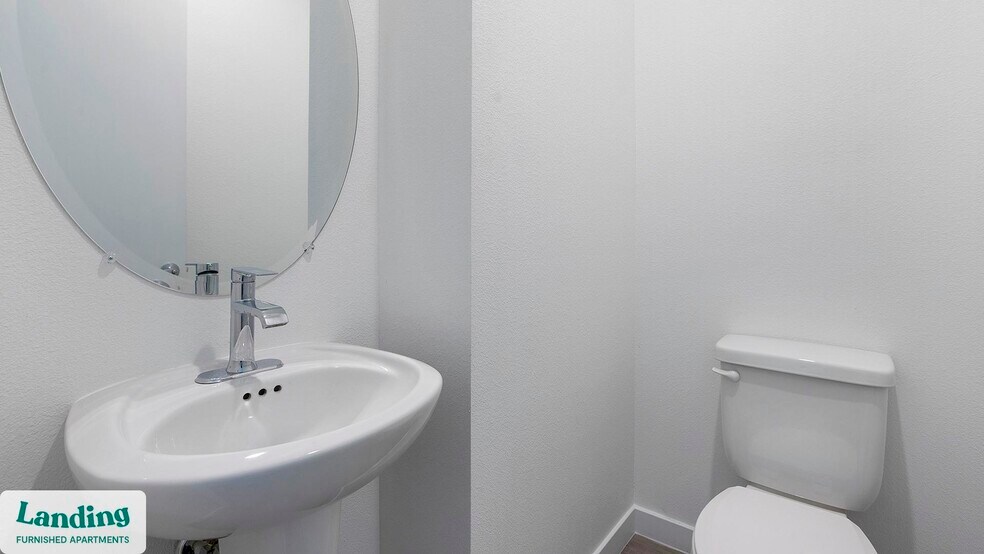 Building Photo - 2705 N Rancho Dr